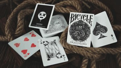 画像1: Bicycle Dragonlord White Edition Playing Cards (Includes 5 Gaff Cards)