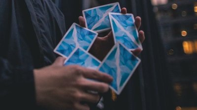 画像1: Frozen Art of Cardistry Playing Cards