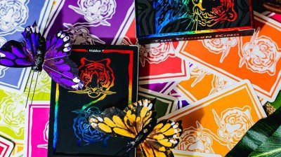 画像2: The Hidden King Rainbow Luxury Edition Playing Cards