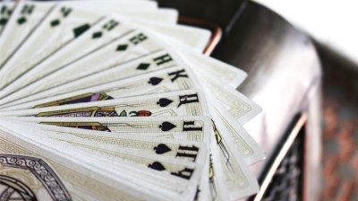 画像3: Limited Numbered Gilded Edition Black Magic Playing Cards