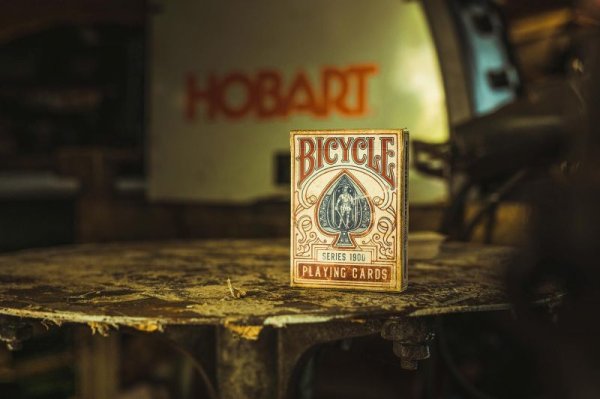 画像1: Bicycle 1900 Playing Cards  Red (1)