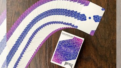 画像2: Bicycle Neon Blue Aurora Playing Cards